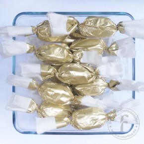 Mogyorókrémmel töltött étcsokoládé bonbon szaloncukor 250g