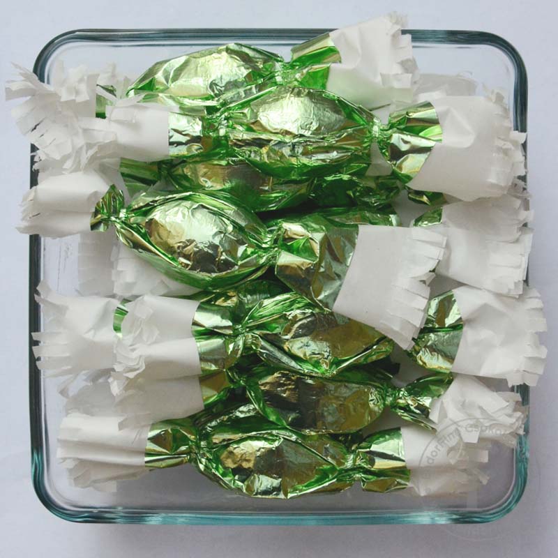 Mandulamarcipán szaloncukor aszalt sárgabarackkal 70%-os étcsokoládéban 250g - cukormentes